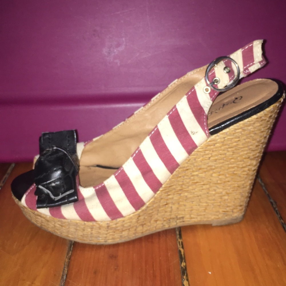 Striped wedges